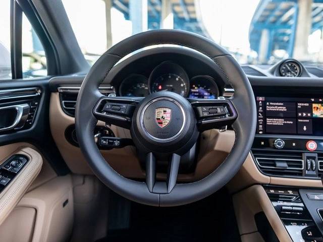2025 Porsche Macan Macan