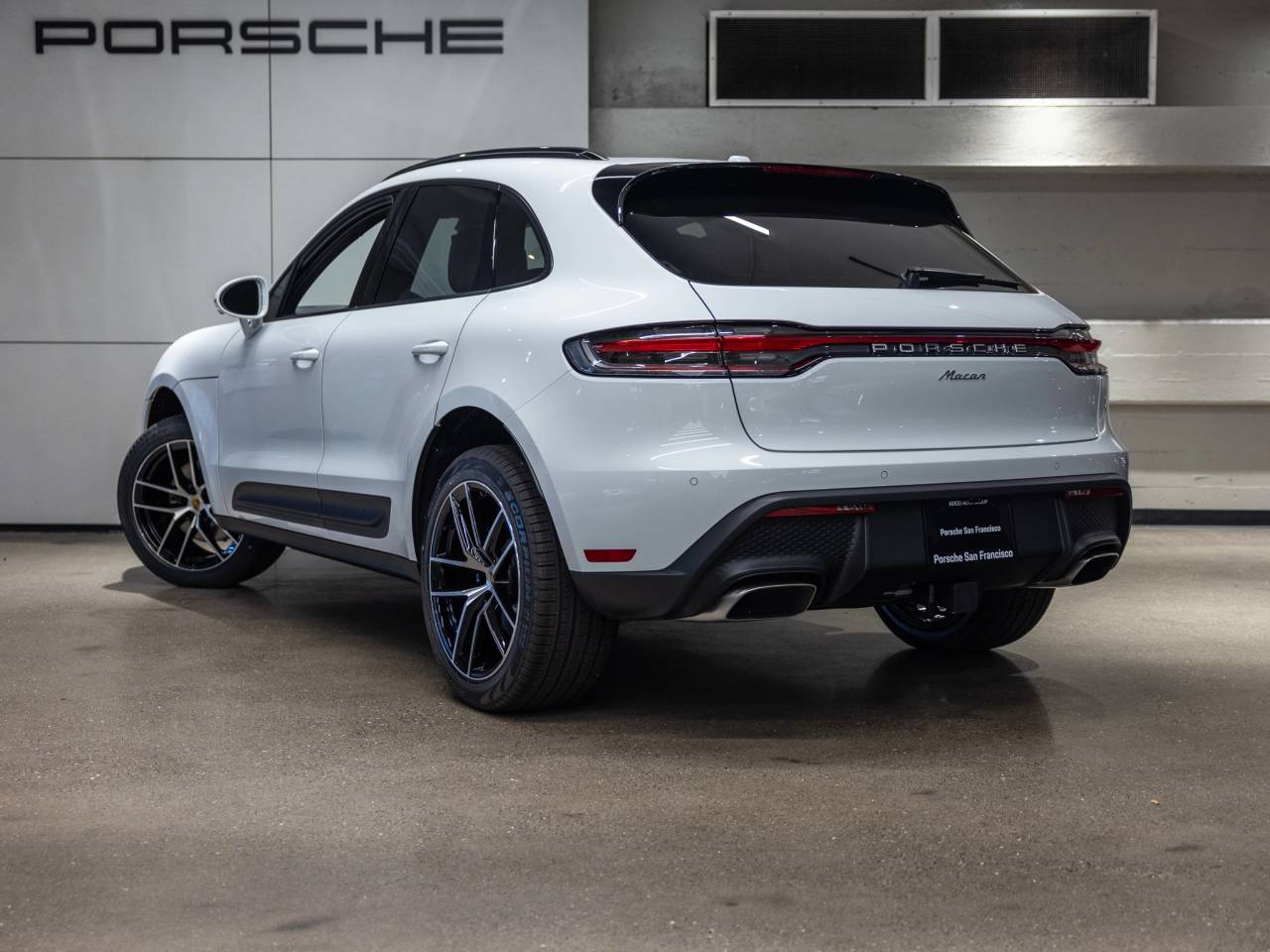2025 Porsche Macan Macan