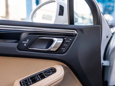 2025 Porsche Macan Macan