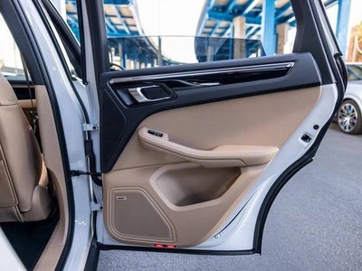 2025 Porsche Macan Macan