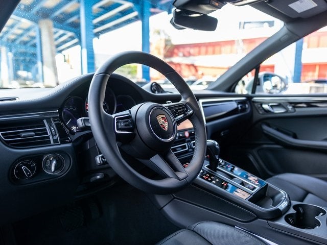 2025 Porsche Macan Macan