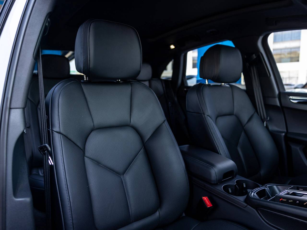 2025 Porsche Macan Macan