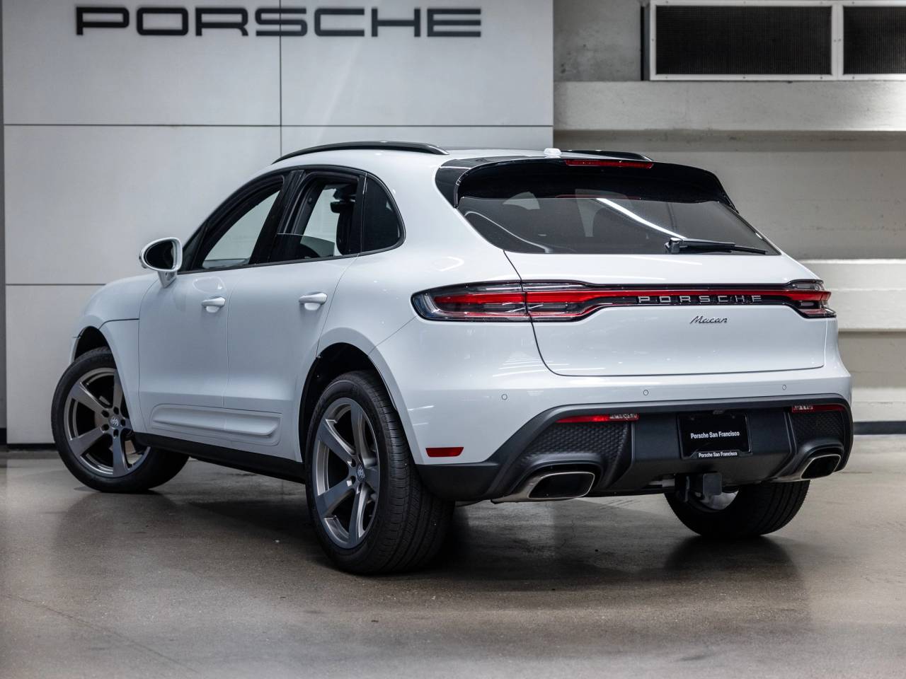 2025 Porsche Macan Macan