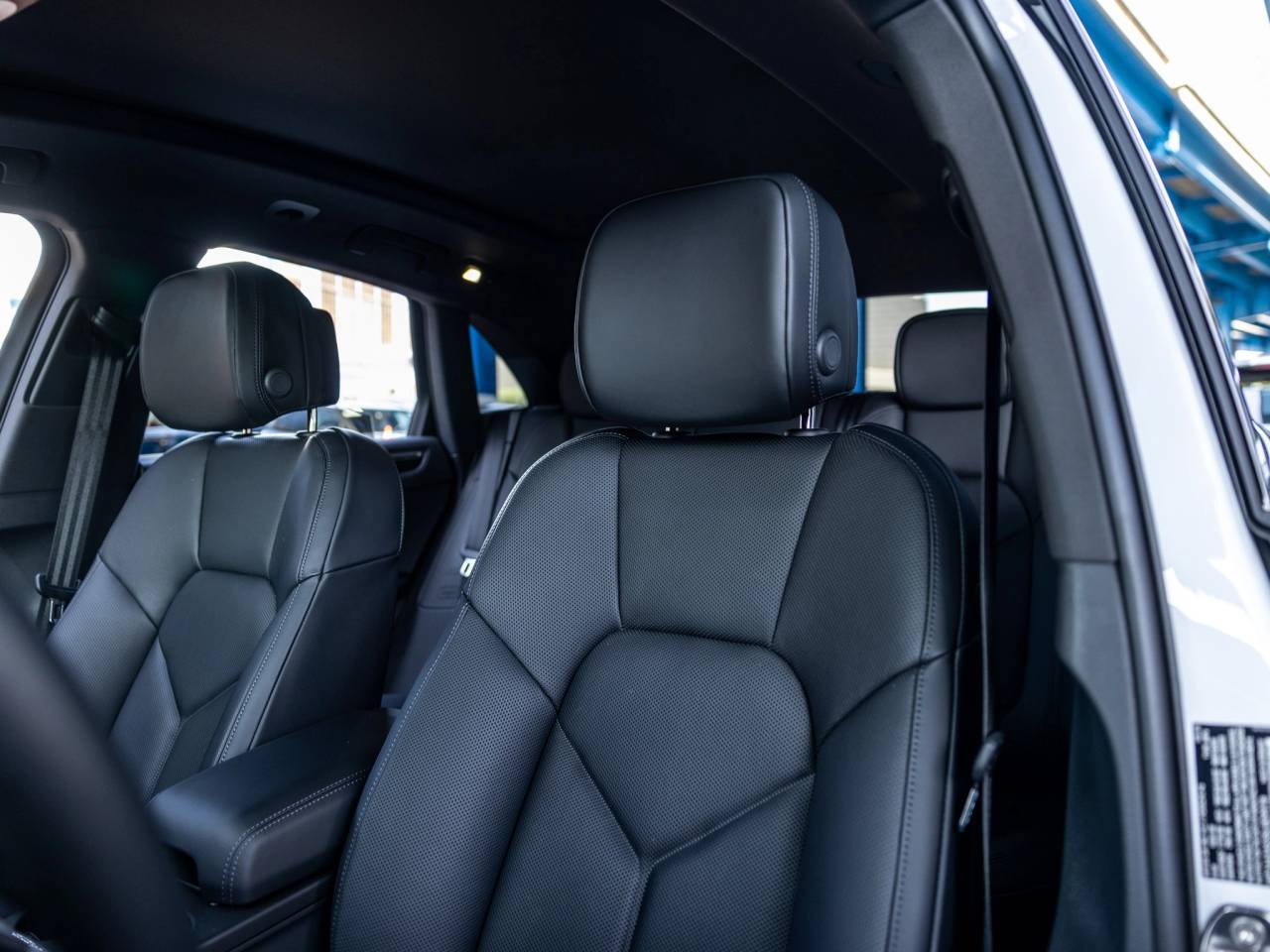 2025 Porsche Macan Macan