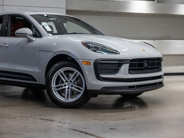 2026 Porsche Macan Macan