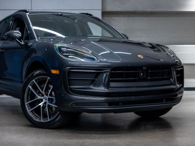 2026 Porsche Macan Base