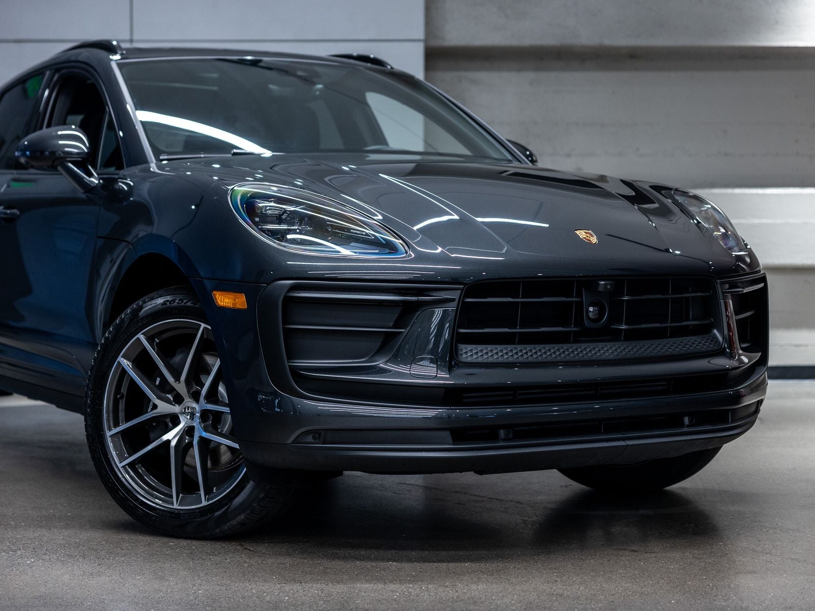2026 Porsche Macan Base