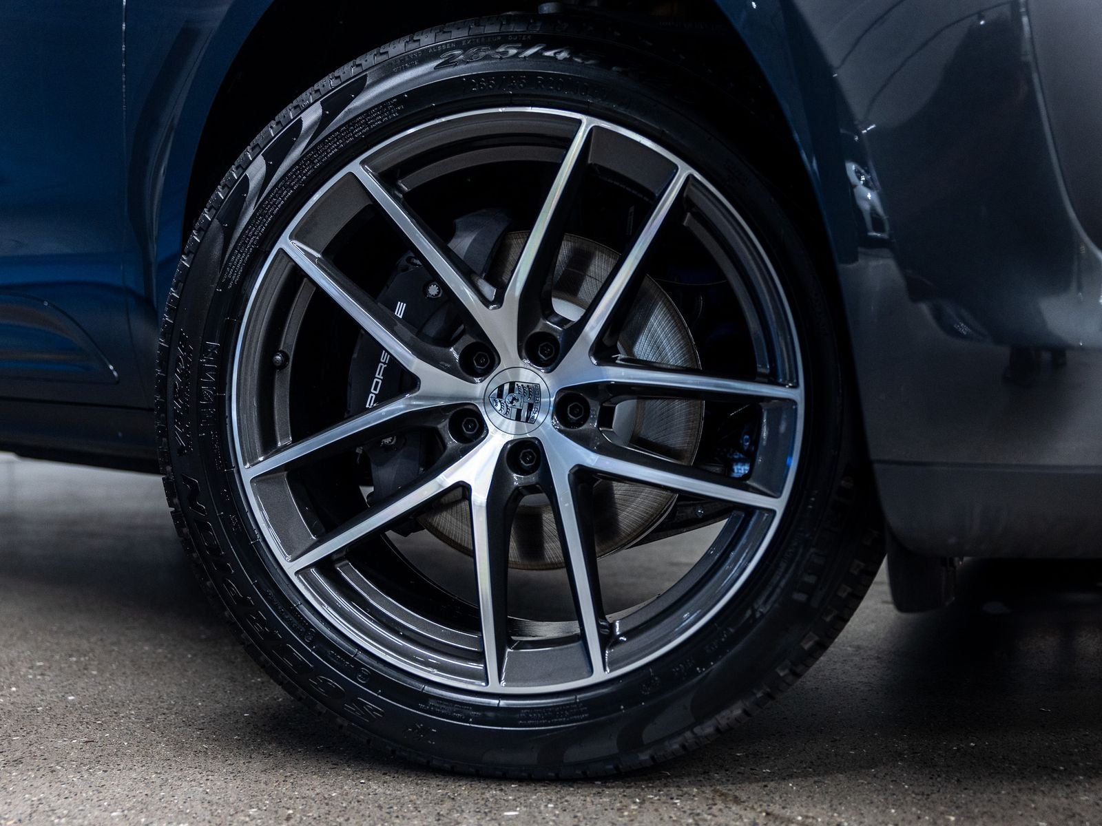 2026 Porsche Macan Base