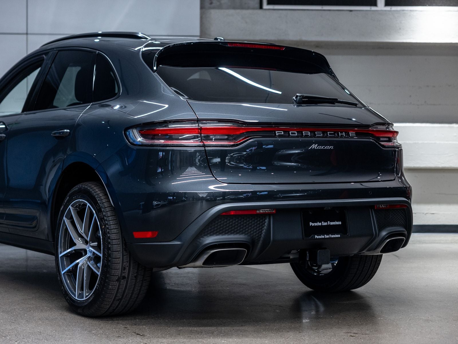 2026 Porsche Macan Base