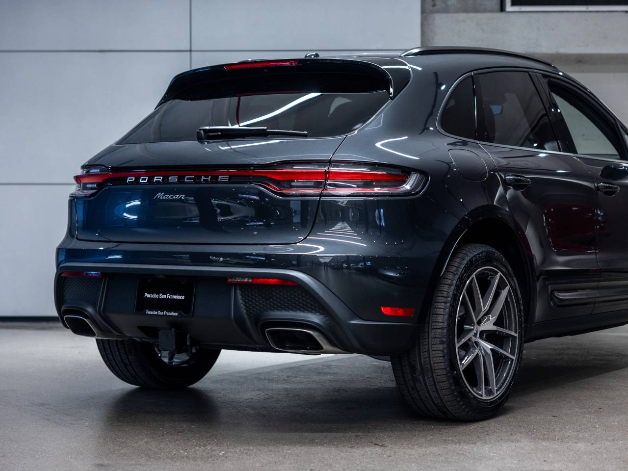 2026 Porsche Macan Base