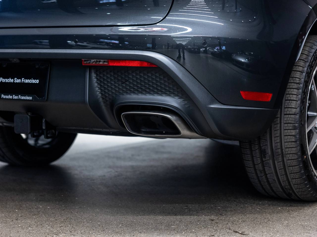 2026 Porsche Macan Base