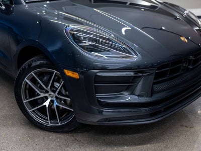 2026 Porsche Macan Base