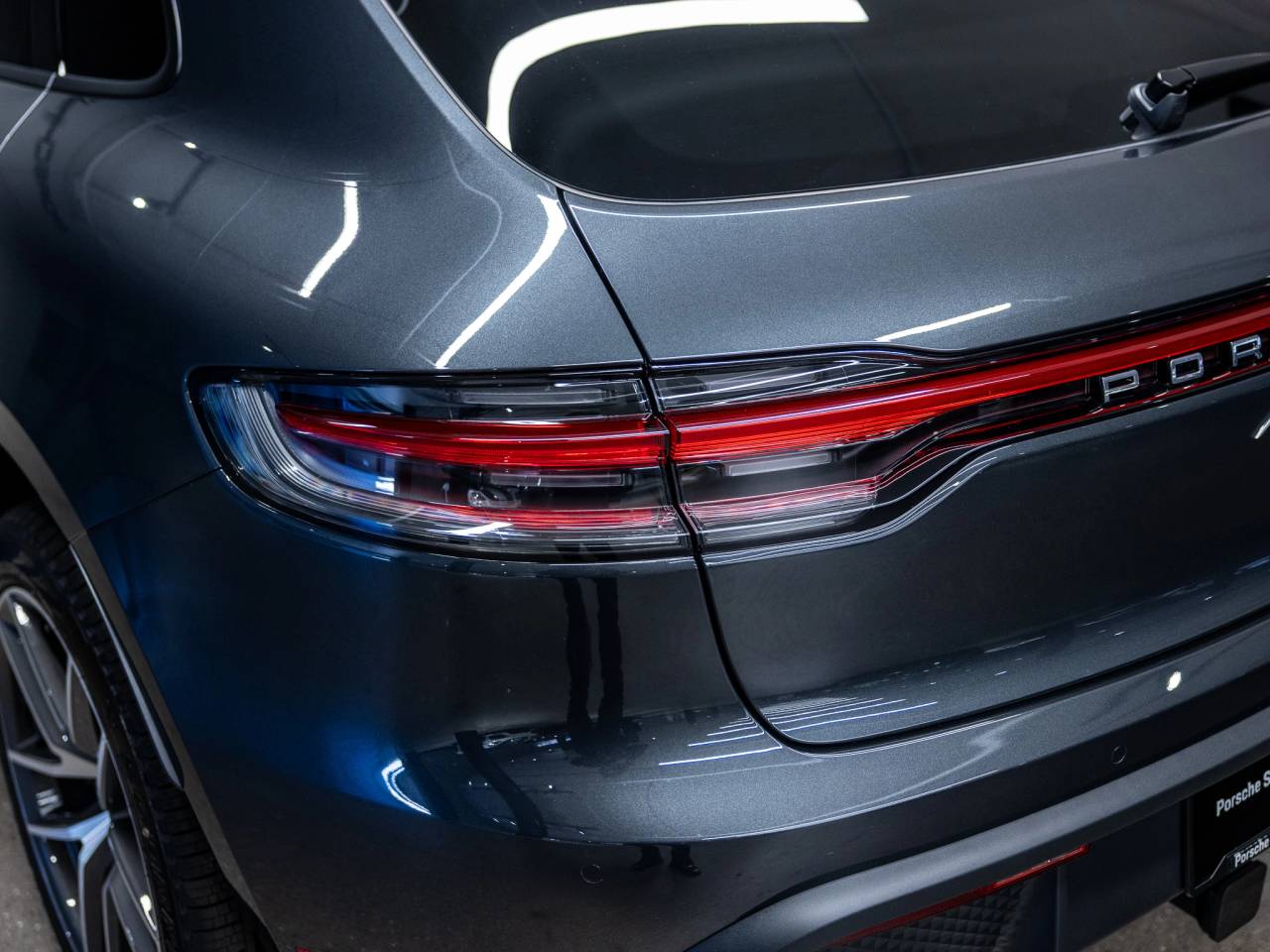 2026 Porsche Macan Base