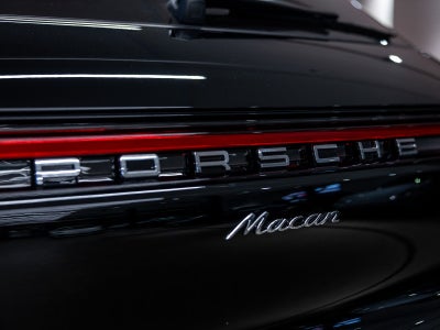 2026 Porsche Macan Macan