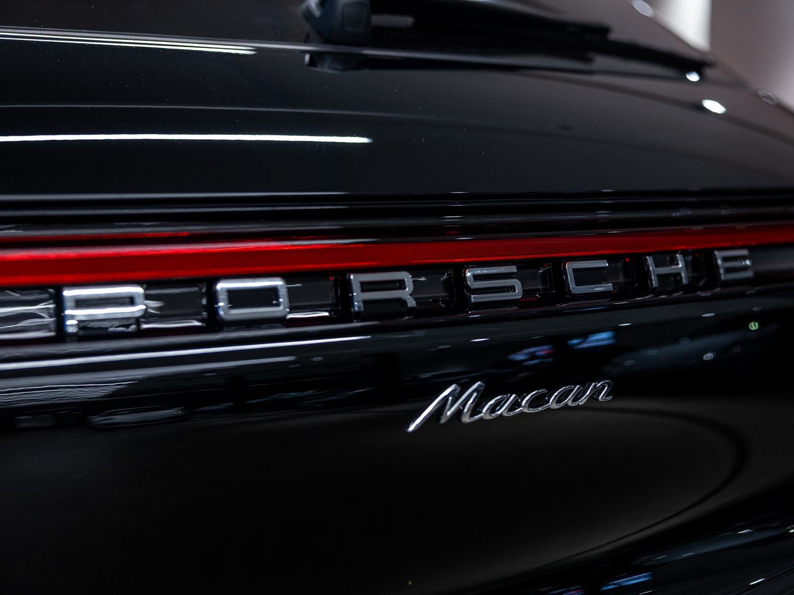 2026 Porsche Macan Macan
