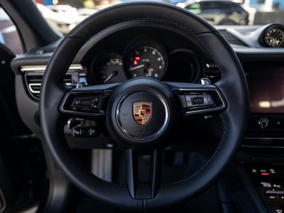 2026 Porsche Macan Macan