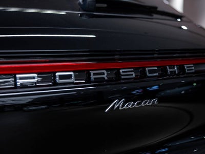 2026 Porsche Macan Macan