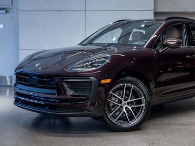 2026 Porsche Macan Base