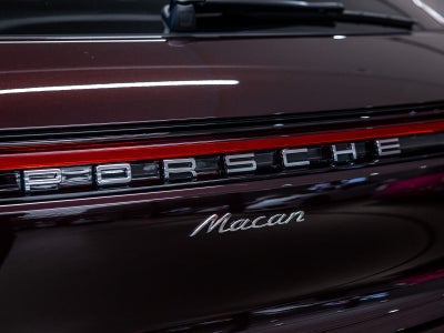 2026 Porsche Macan Base