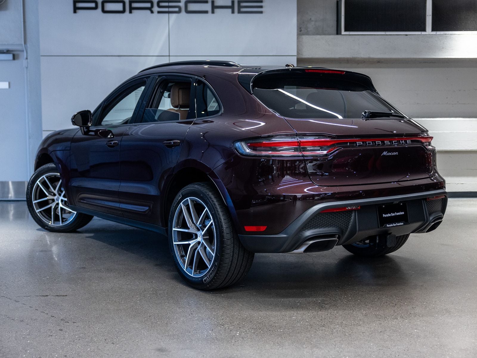2026 Porsche Macan Base