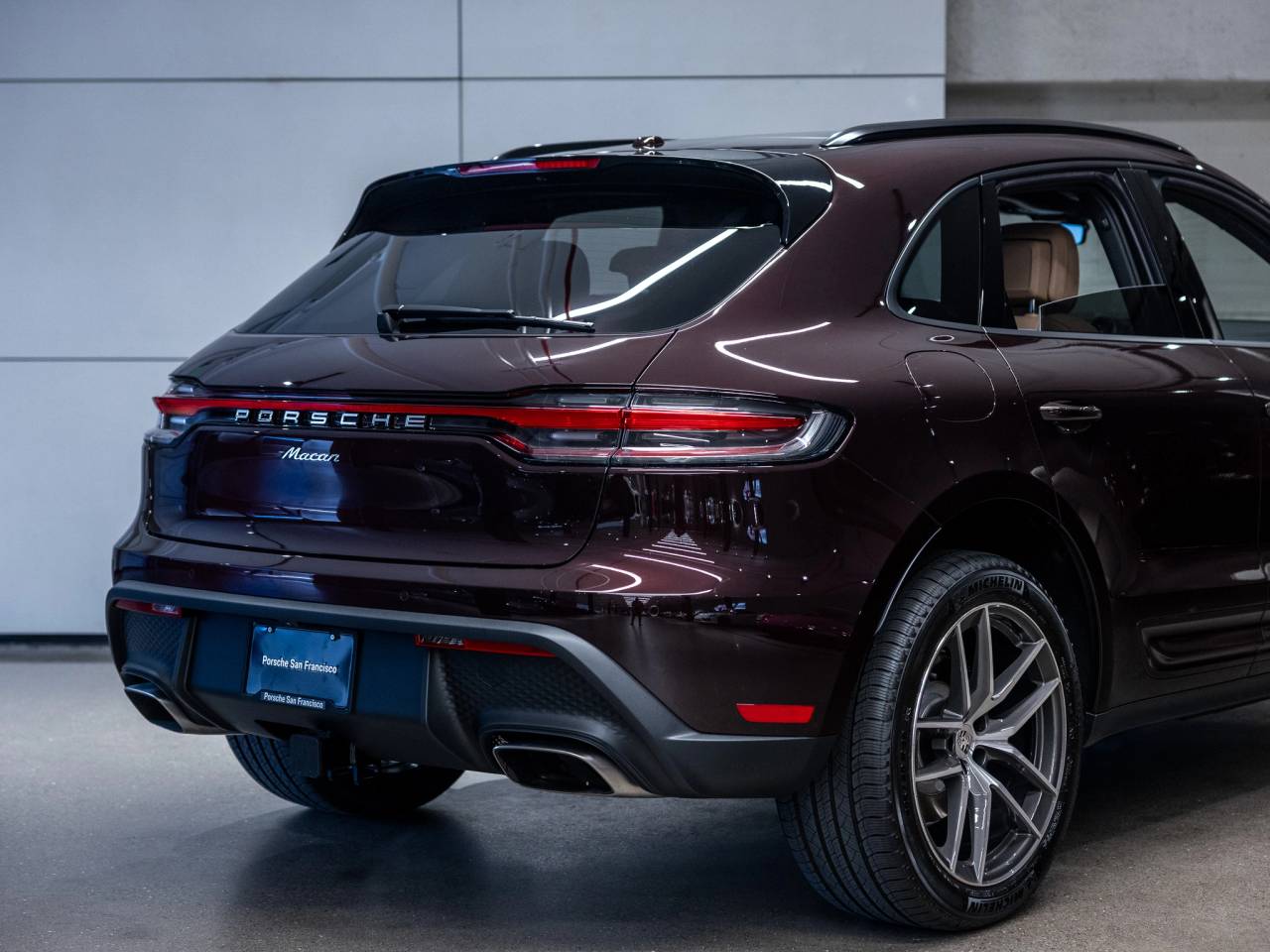 2026 Porsche Macan Base