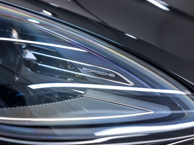 2026 Porsche Macan Base