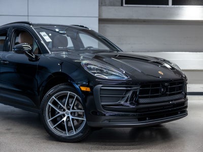 2026 Porsche Macan Base