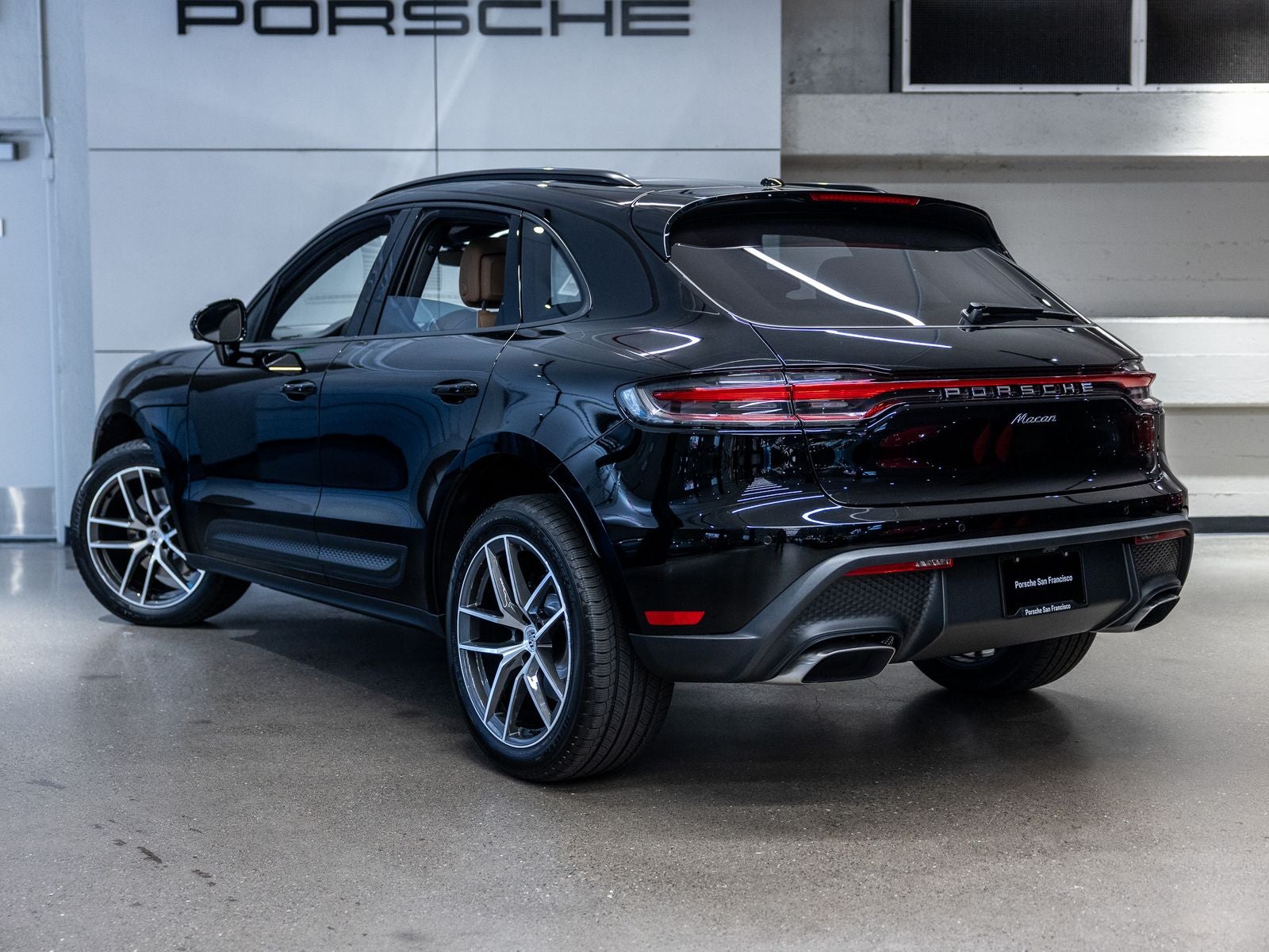 2026 Porsche Macan Base