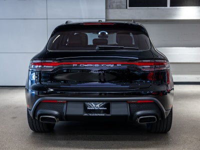 2026 Porsche Macan Base