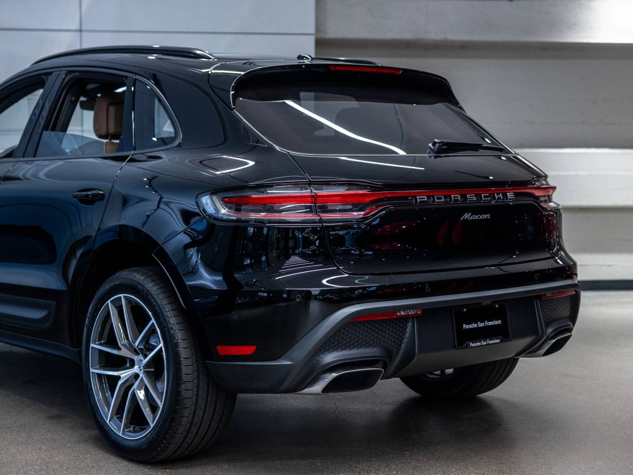 2026 Porsche Macan Base