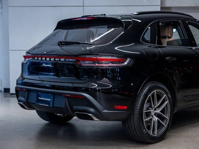 2026 Porsche Macan Base
