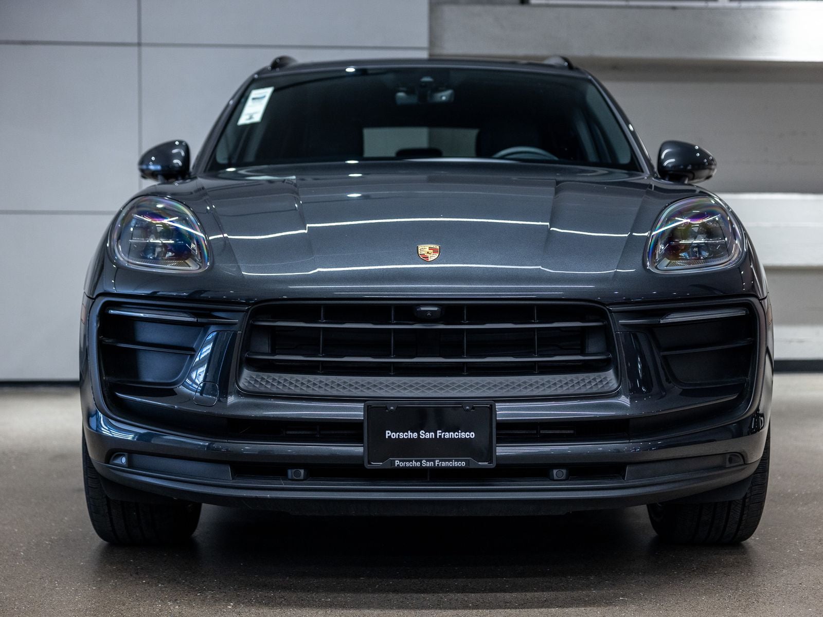 2022 Porsche Macan Base