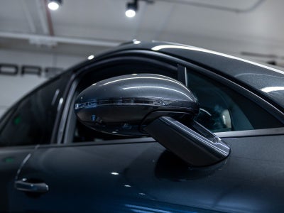 2022 Porsche Macan Base