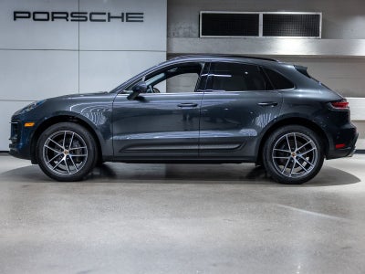 2022 Porsche Macan Base
