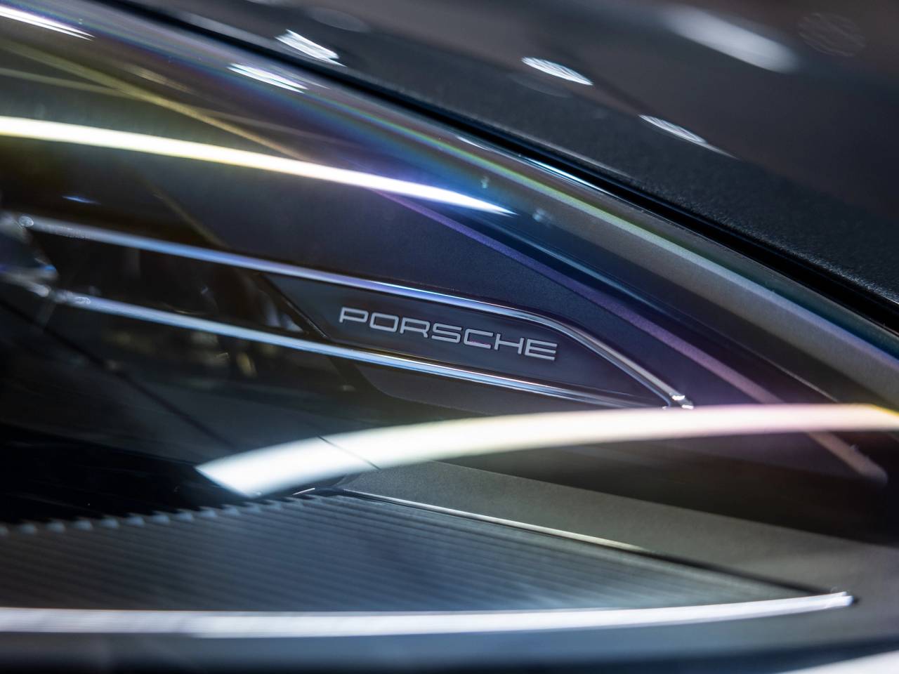 2022 Porsche Macan Base