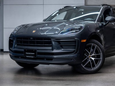 2022 Porsche Macan Base