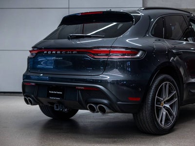 2022 Porsche Macan Base