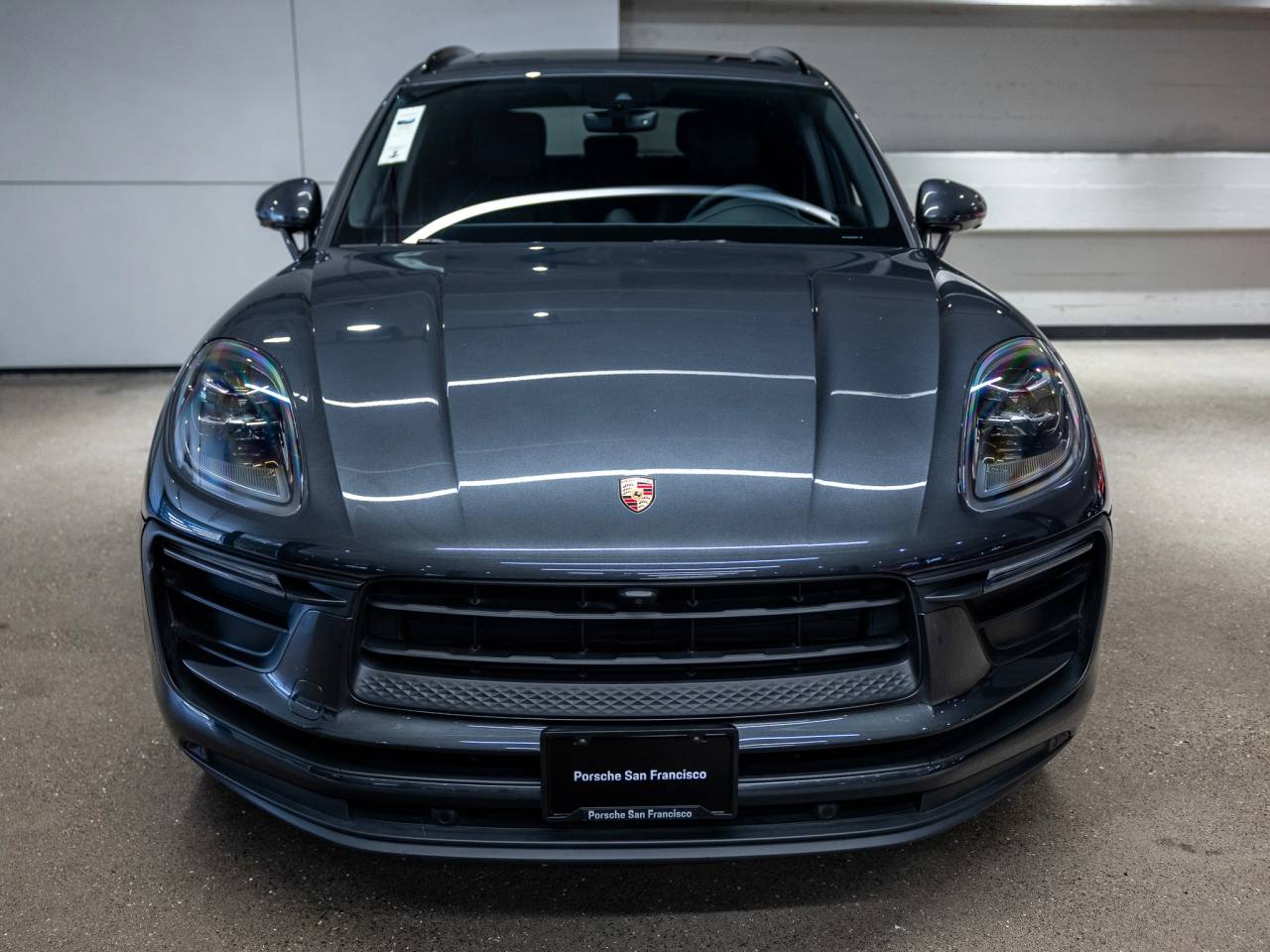 2022 Porsche Macan Base