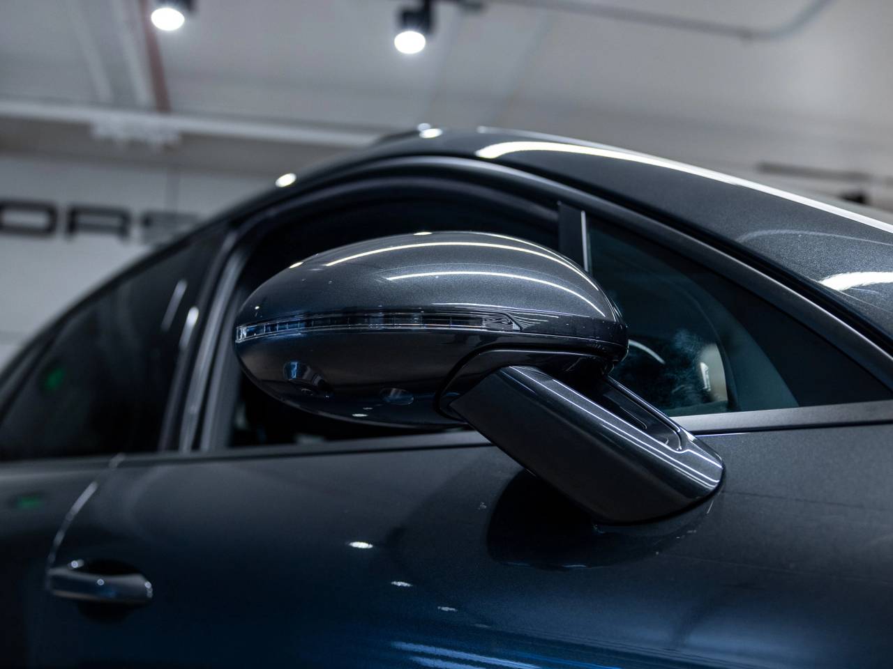 2022 Porsche Macan Base