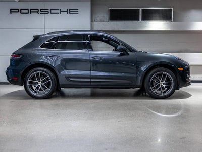2022 Porsche Macan Base