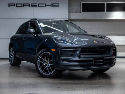 2022 Porsche Macan Base