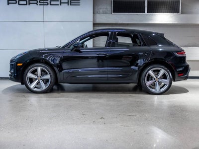 2025 Porsche Macan Base