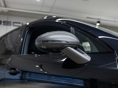 2026 Porsche Macan Macan T