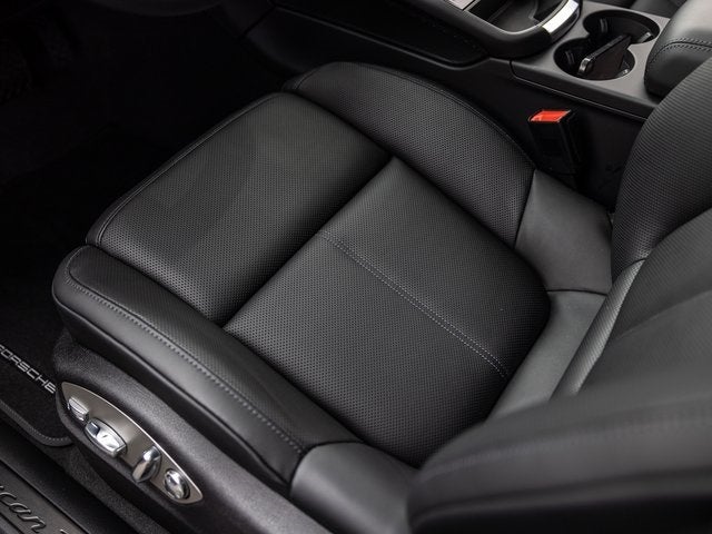 2026 Porsche Macan Macan T