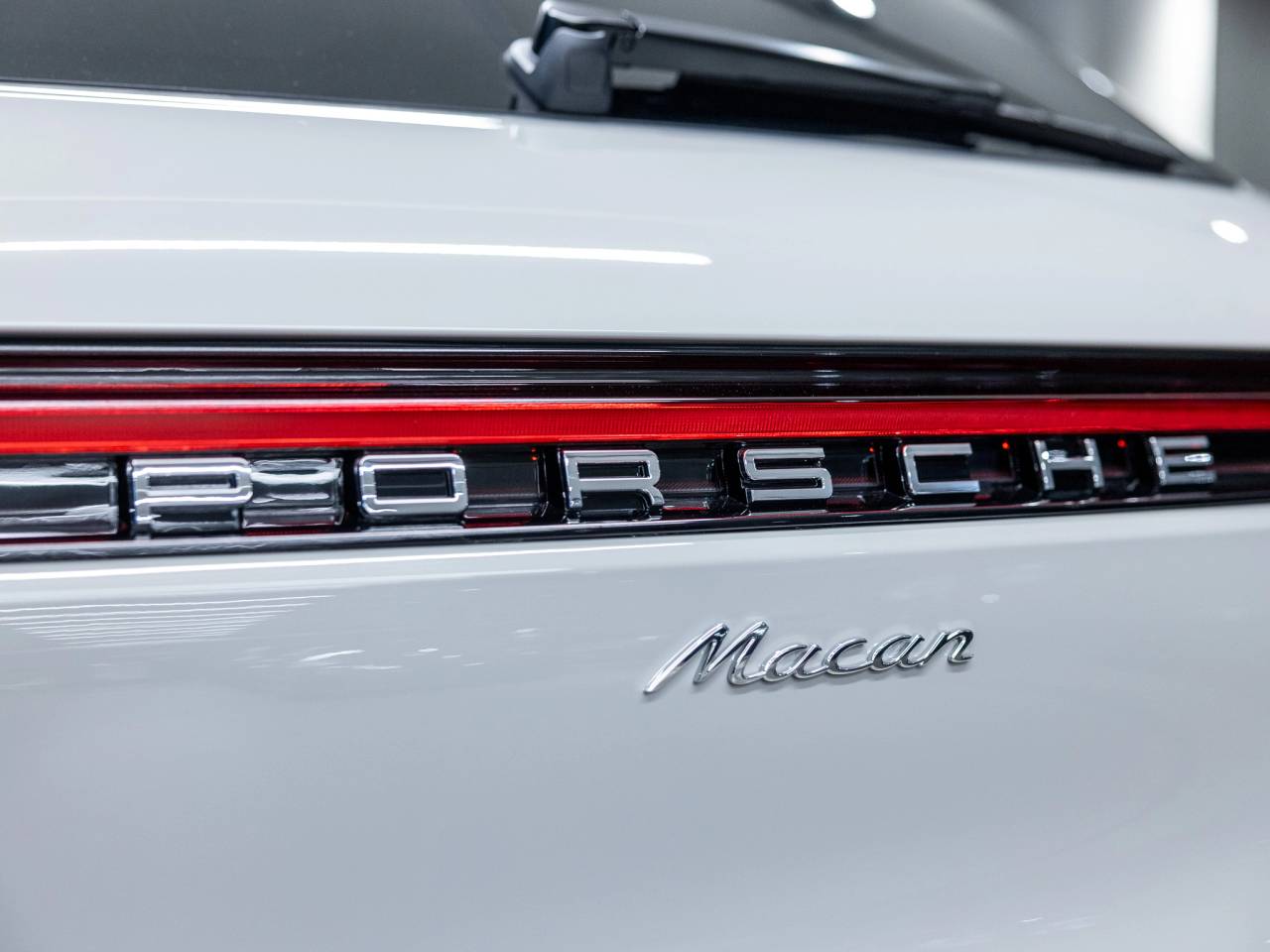 2026 Porsche Macan Macan