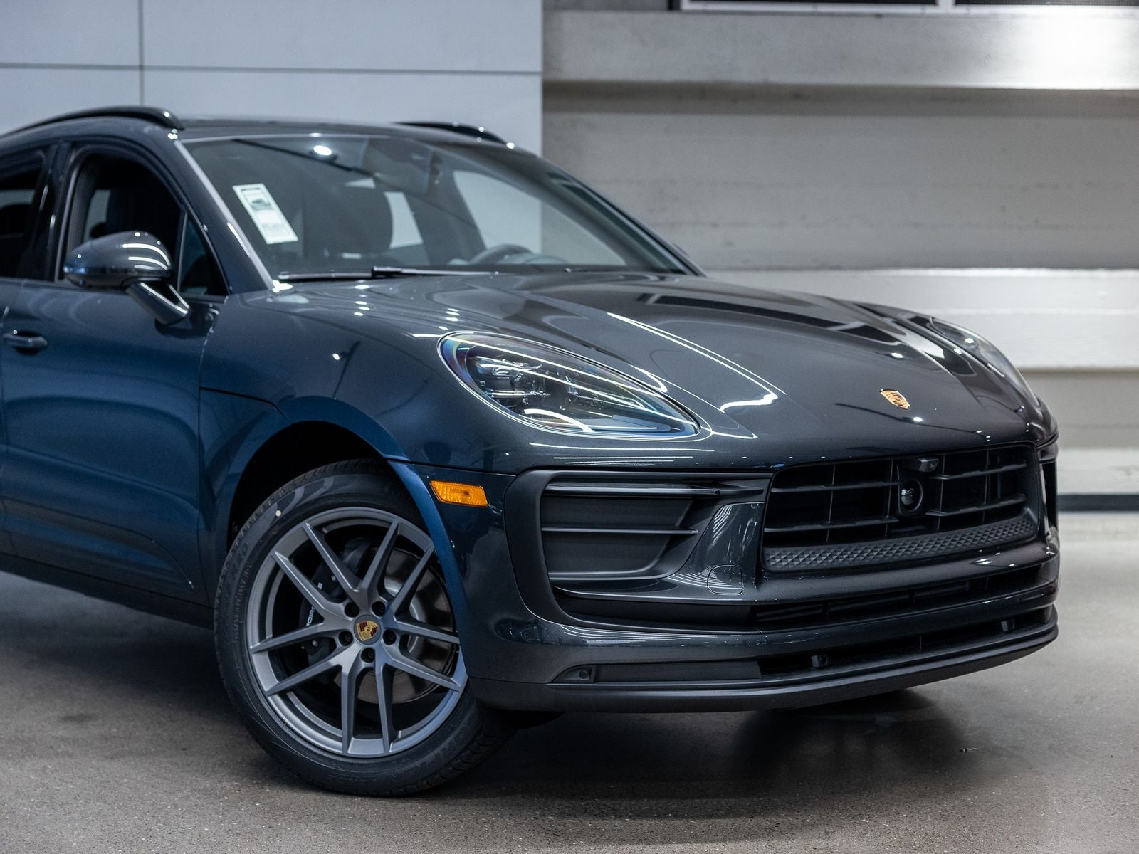 2026 Porsche Macan Base