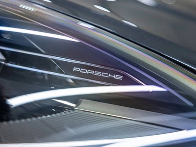 2026 Porsche Macan Macan