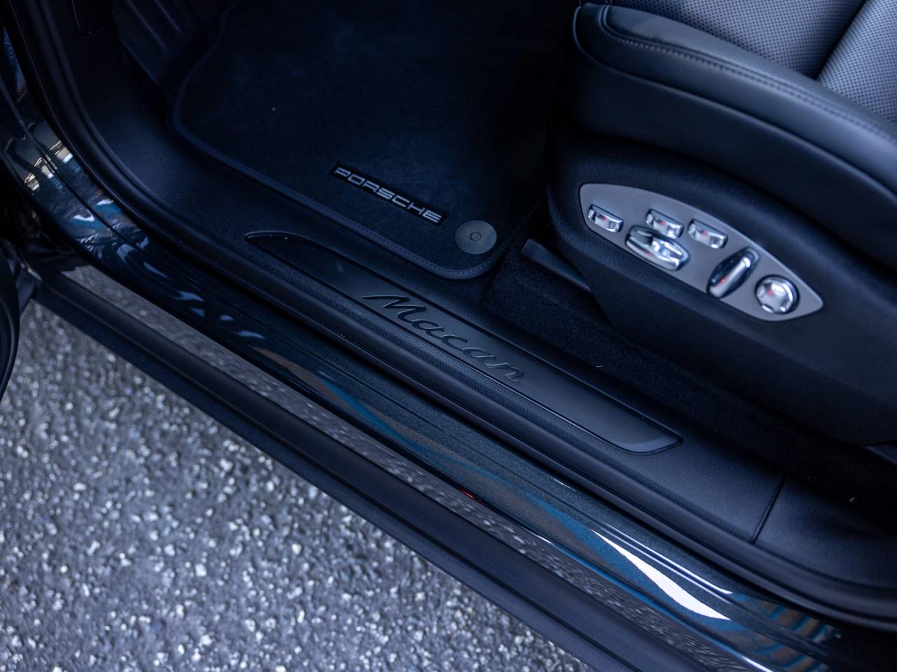 2026 Porsche Macan Macan