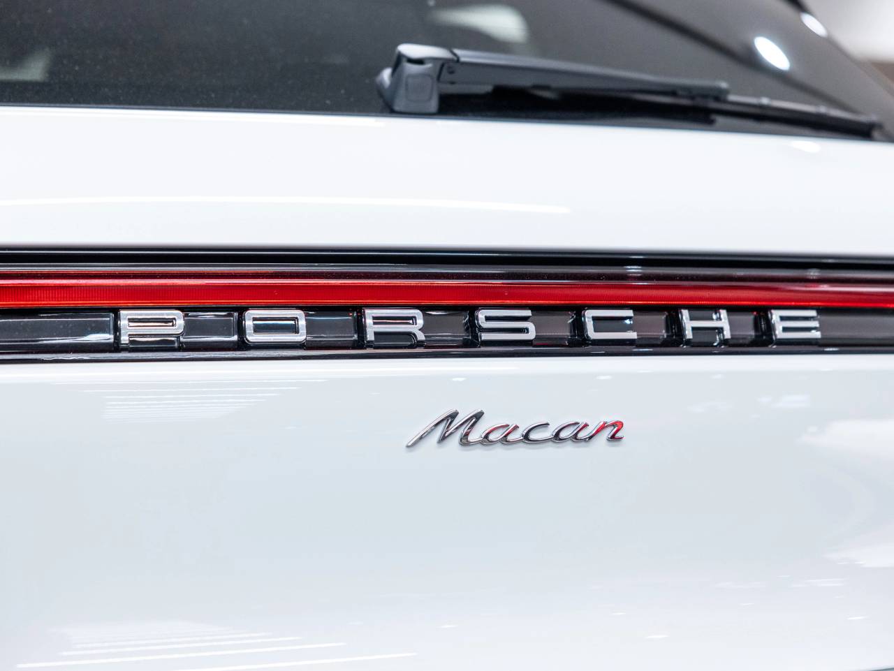 2026 Porsche Macan Macan