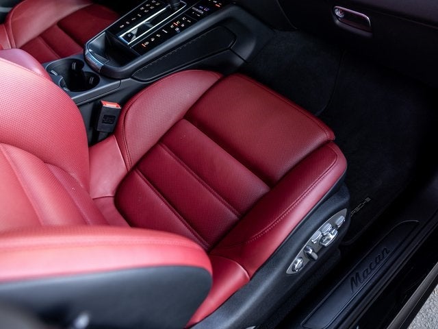 2025 Porsche Macan Macan